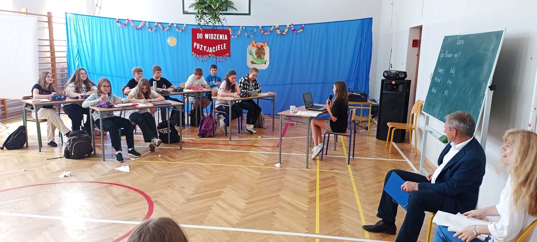 Pożegnanie absolwentów - apel
