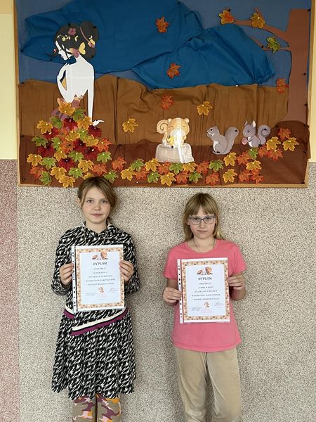 Gratulacje dla Olivii i Ludmiły zajęcie III i II miejsca w konkursie plastycznym 